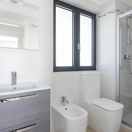 Apartment Stylish Flat In A Wonderful Location
