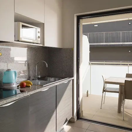 Stylish Flat In A Wonderful Location * Линьяно-Саббьядоро
