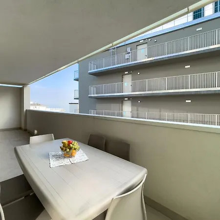 Apartment Stylish Flat In A Wonderful Location Lignano Sabbiadoro